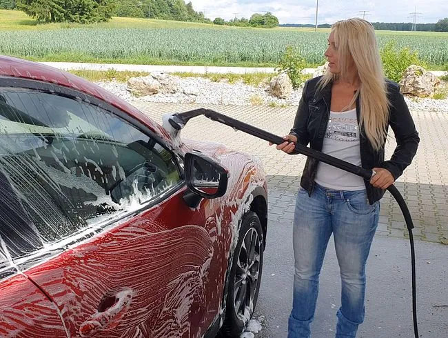 Spritziges XXL Fickspektakel - Abgeschleppt und Abgefickt