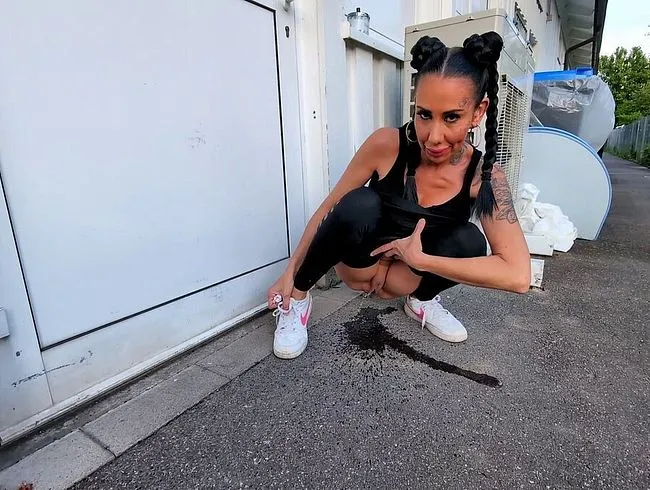 Die Piss-Krise unterwegs, ein spontaner Moment der Erleichterung!