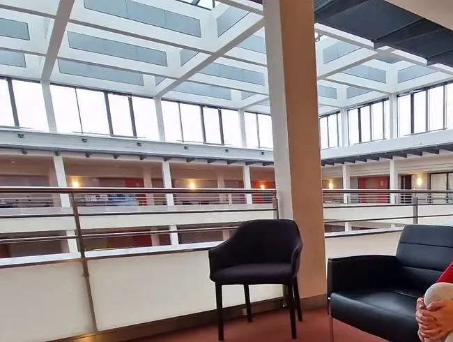 Schnellfick auf der Lobbytoilette