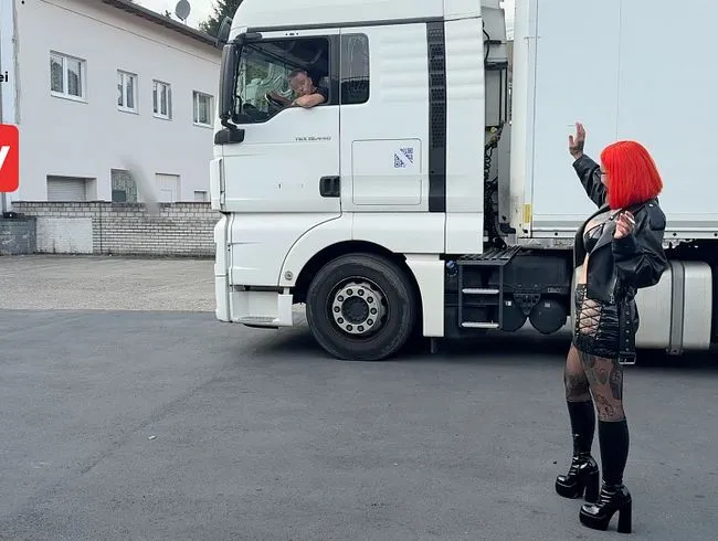 Perverser Truckstop!!!Auch Wolfgang (58)darf rüber rutschen