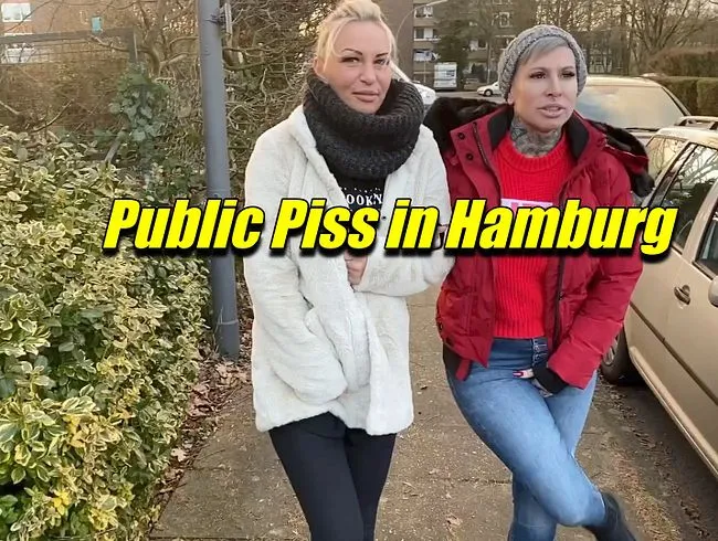 Public Silvester Piss in Hamburg