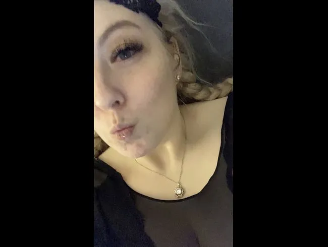 Vor dem Kaffee ein gieriger nasser quickie ;P