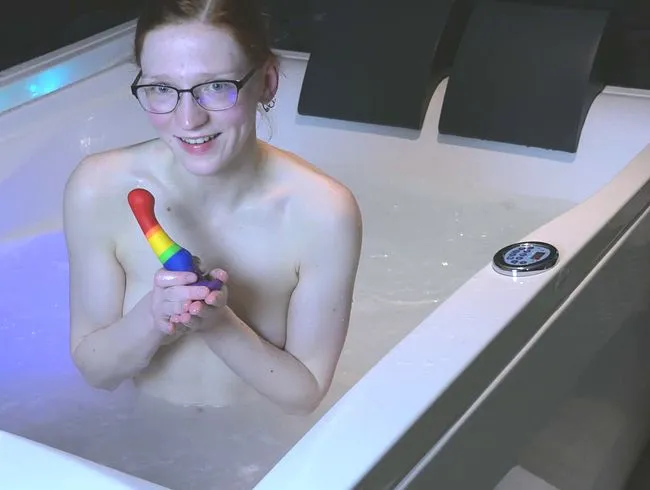 Wenn DAS meine Mama wüsste! Whirlpool schamlos entweiht!