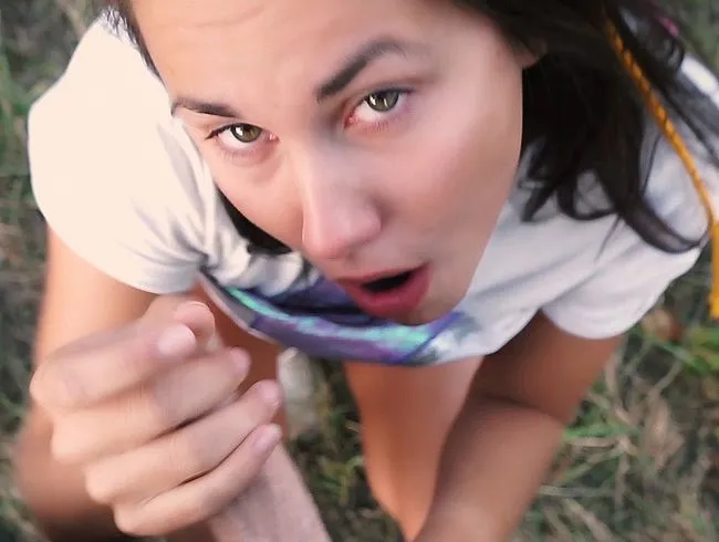 Outdoor Analdehnung mit Doppel-Besamung – Spanner schau heimlich zu!