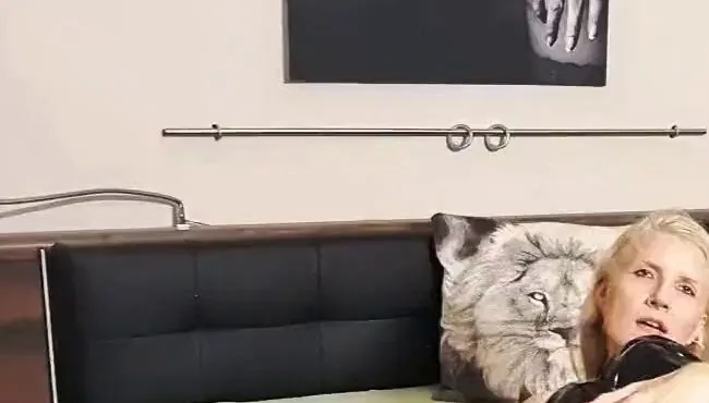 Dein williges Stiefel Luder wartet auf dich