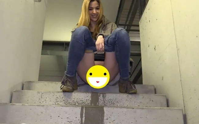 Treppe geflutet im öffentlichen Parkhaus!