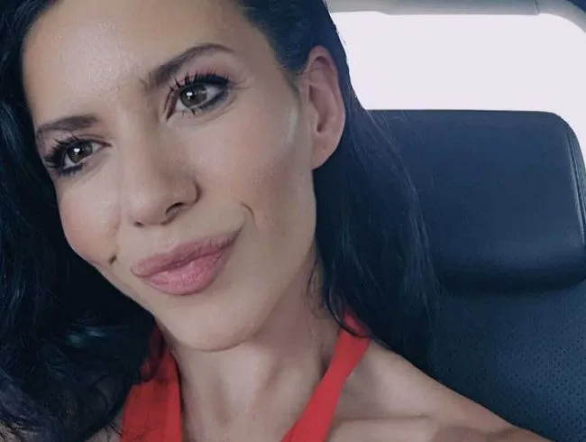 erste Masturbation so geil nach einer langen Geschäftsreise pochte meine Muschi