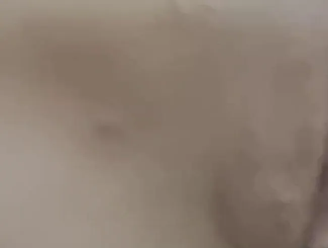 Ich reite einen fetten schwanz mit meiner engen muschi