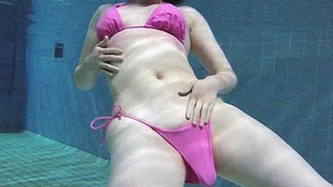 Changed from Pink Hydrasuit to Pink Bikini with swimming vib