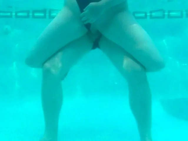 Pool Fick im Aquablade Bladerunner Olympic Swimsuit 