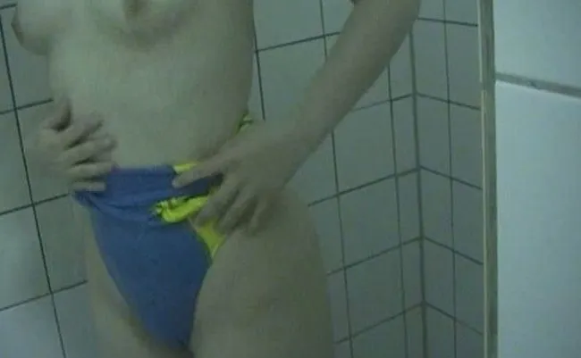 Schwimmtraining im blauen Fastskin