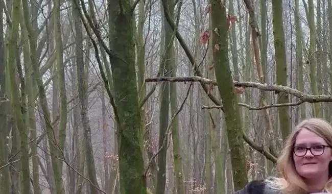 Ein kleiner Strip im Wald ?